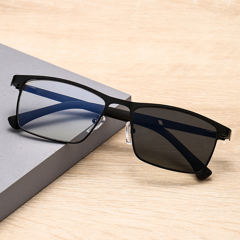 Photochromic Glasses Men Women UV Protection with Blue Light Night Vision Computer Reading Multi-use Eyeglasses (5).jpg