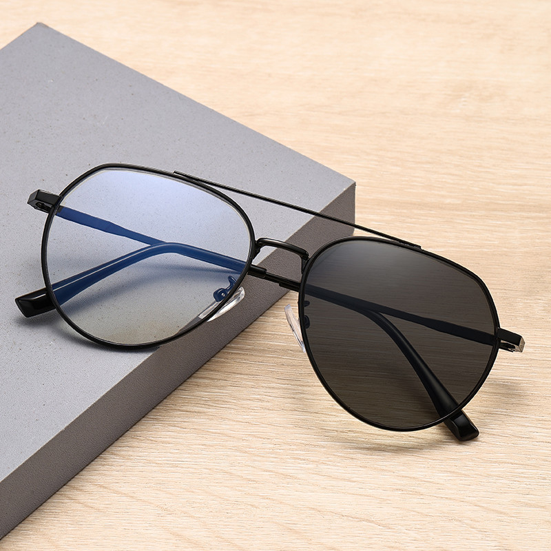 Classic Non-prescription Clear Lens Eyeglasses for Women Man Photochromic Glasses Anti Blue Light Eyewear (5).jpg