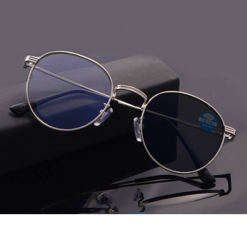 New Photogrey Classic Manufacturer Wholesale Round Glasses Photochromic Protect Computer Anti Blue Light Glasses